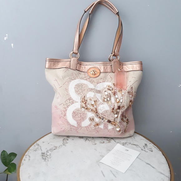 Coach Handbags - Coach limited editions beach tote